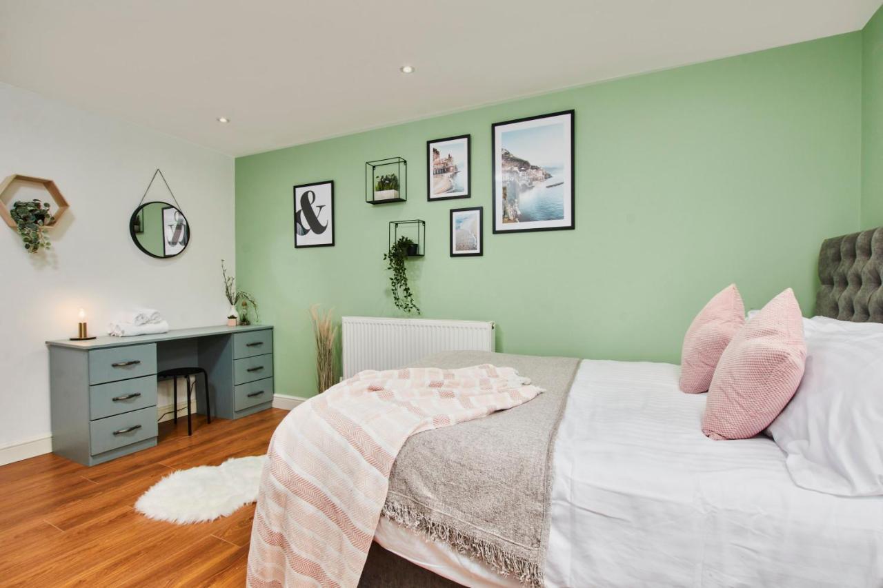 Stunning City Centre 3 Bed, 3 Bath - Sleeps 8! Apartment Leeds  Exterior photo