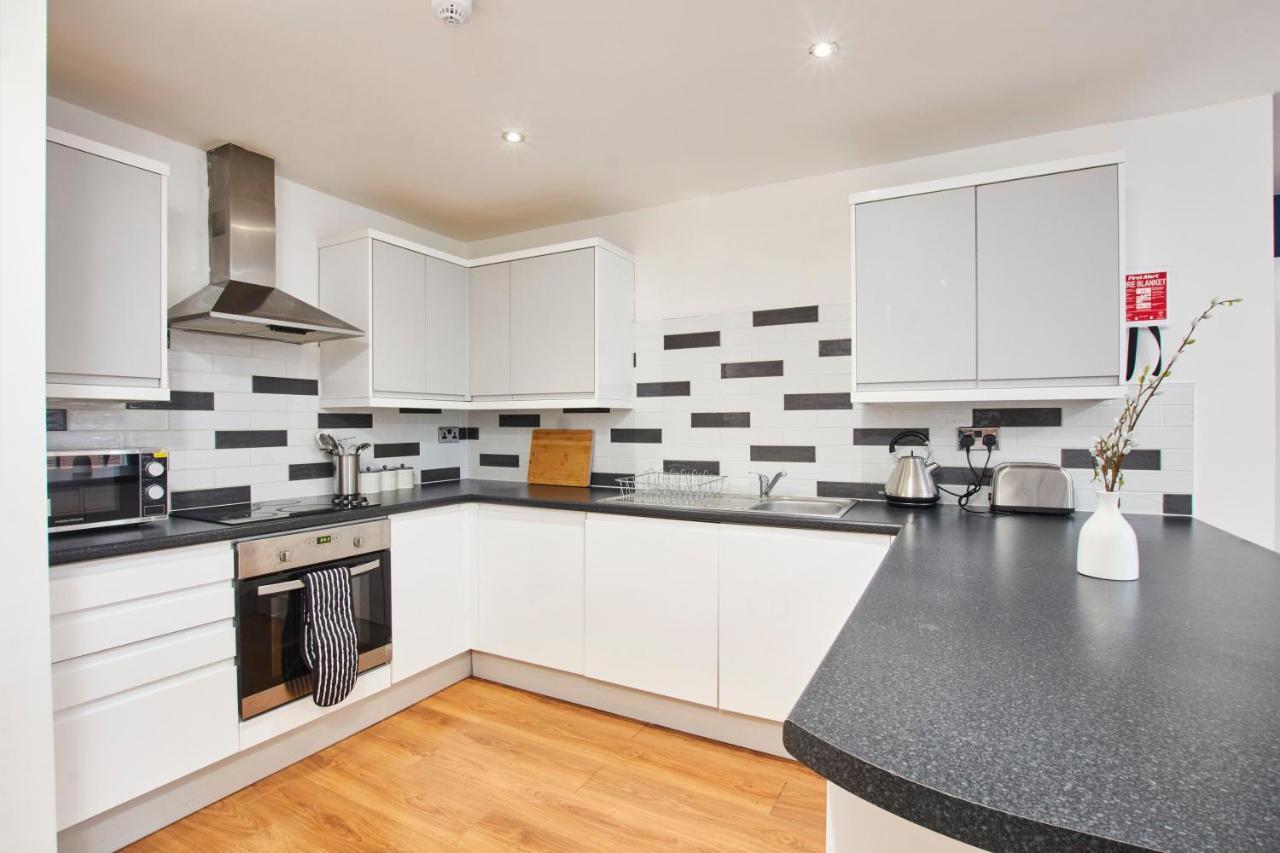 Stunning City Centre 3 Bed, 3 Bath - Sleeps 8! Apartment Leeds  Exterior photo