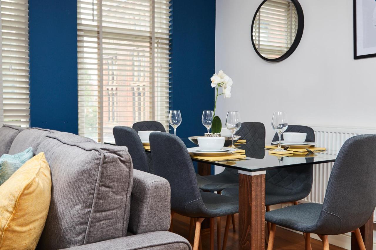 Stunning City Centre 3 Bed, 3 Bath - Sleeps 8! Apartment Leeds  Exterior photo